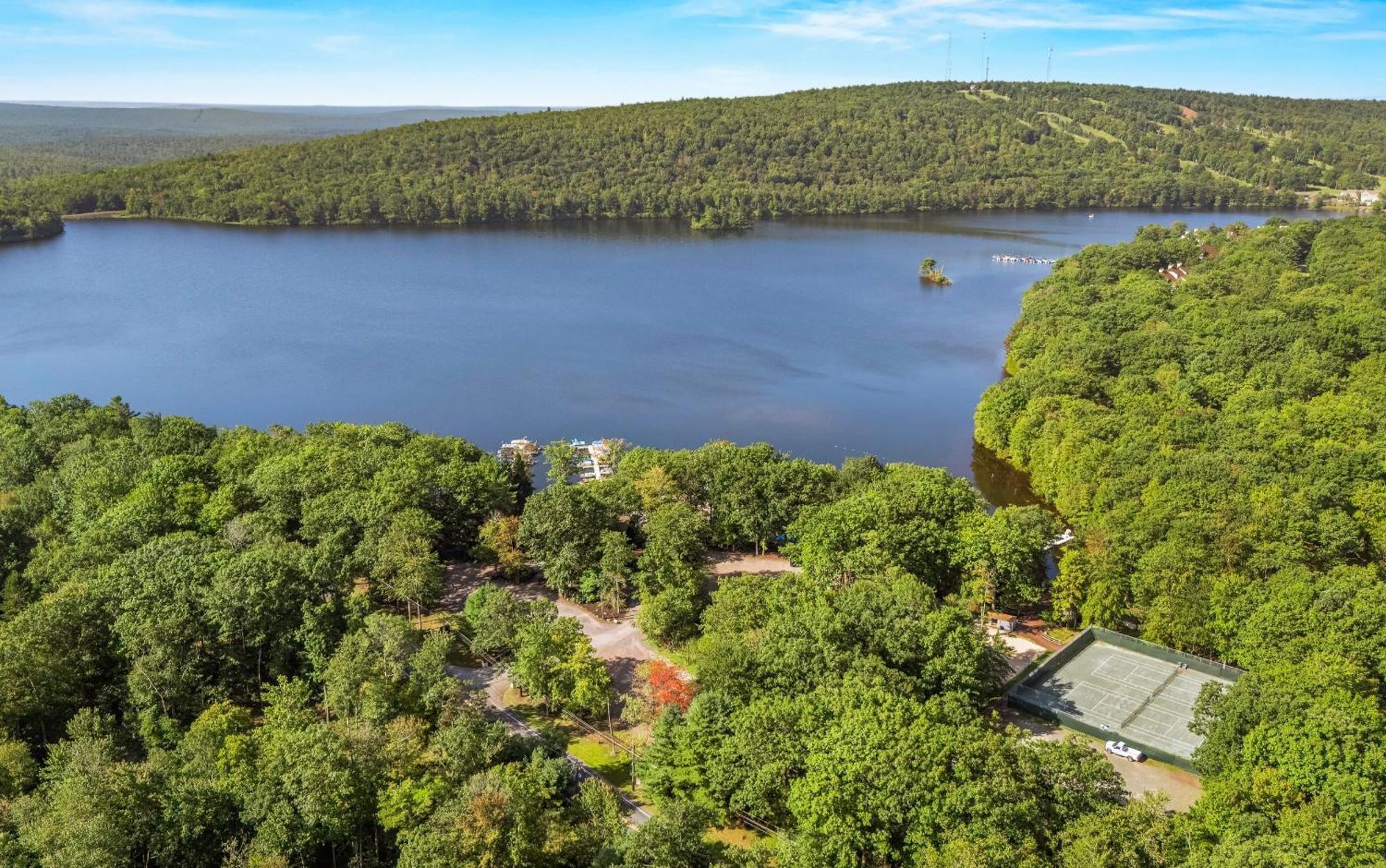 Highland Hideaway By Avantstay Group Poconos Retreat W Patio Game Room Lake Harmony Exteriör bild