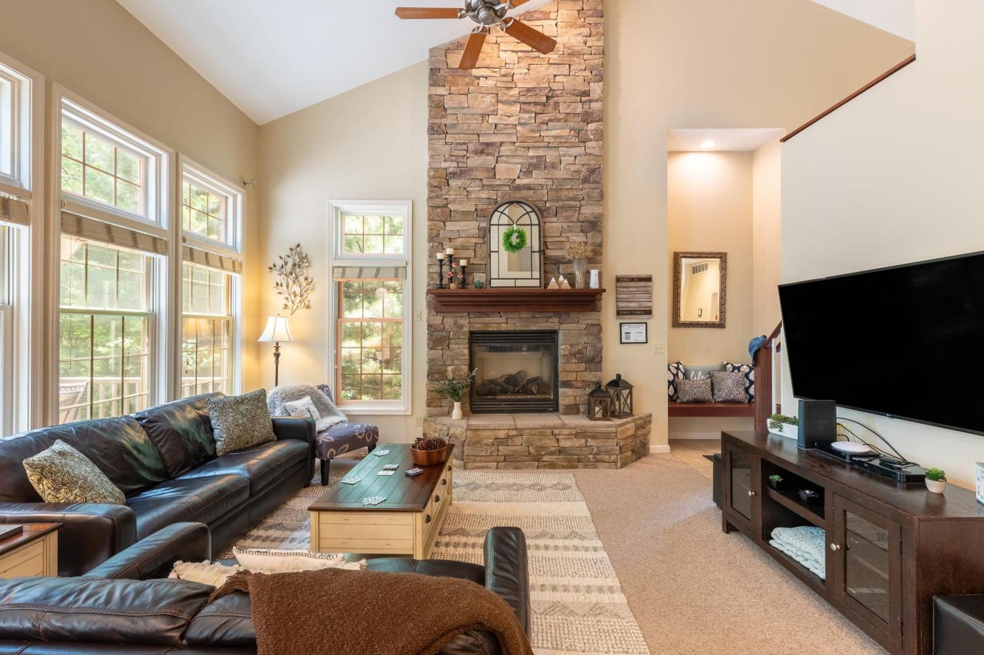 Highland Hideaway By Avantstay Group Poconos Retreat W Patio Game Room Lake Harmony Exteriör bild